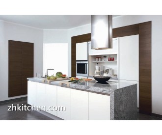High gloss white contemporary kitchen cabinets