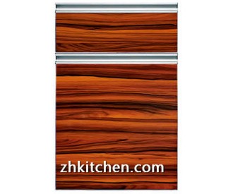 Natural wood grain kitchen cupboard doors