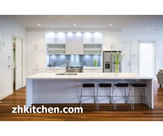 Laminate Glossy kitchen cabinet design